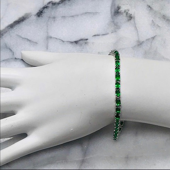 Emerald CZ Ovals Tennis Bracelet, NWT - Picture 5 of 6